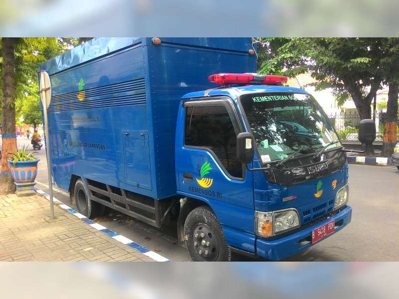 Disnakertransos Dapat Bantuan Mobil Dapur Umum 