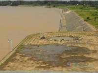 Sebagian Tanah di Bangunan Bendung Gerak Anjlok