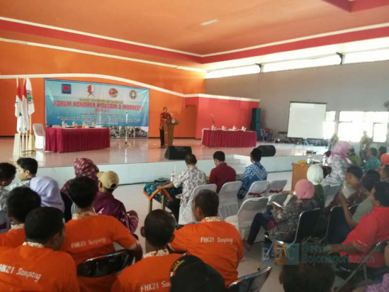 Agar Diangkat PNS, Guru Honorer Harus Bangkit dan Bersatu