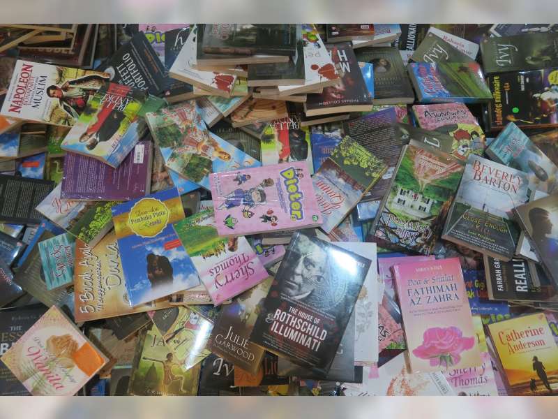 Mengajak Pengunjung Berwisata Buku di Kampung
