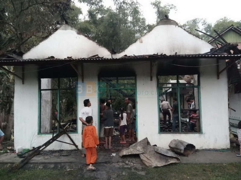 Rumah Warga Sroyo Kecamatan Kanor Ludes Terbakar