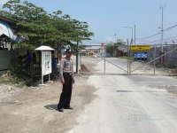 Unjuk Rasa 5 Mantan Sopir JOB P-PEJ Dijaga 20 Polisi