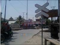 Masih Banyak Perlintasan KA Tak Berpalang