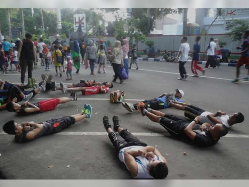 Bentuk Tubuh Ideal Bersama Komunitas Street Workout Bojonegoro
