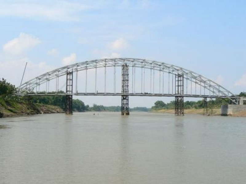 Bagian Kepala Bawah Jembatan Trucuk Mulai Dikerjakan