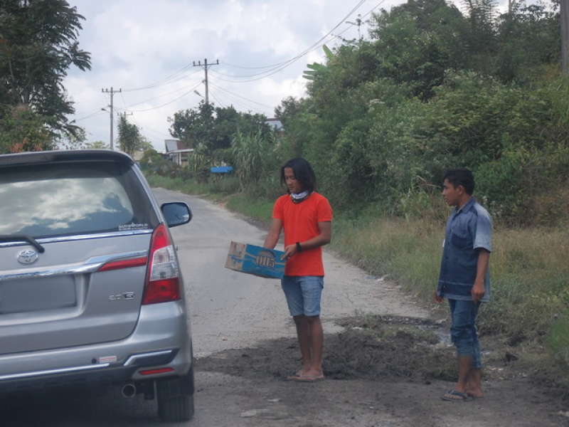 Ada Pungli di Lokasi Perbaikan Jalan Bojonegoro-Parengan