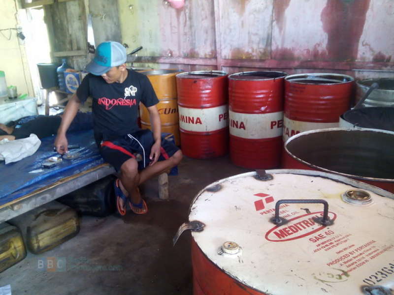 Polisi dan Pertamina EP Tertibkan Penjual BBM Ilegal di Pantura Tuban