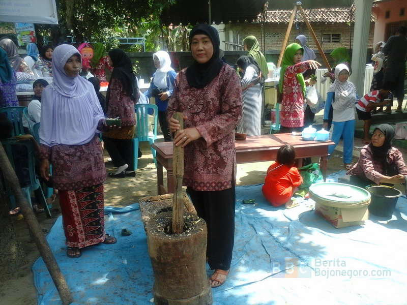 Rujak Ceprot dari Desa Bendo