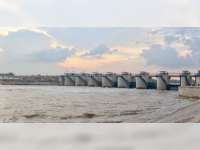 Warga Sekitar Bendung Gerak Keluhkan Kesulitan Air 