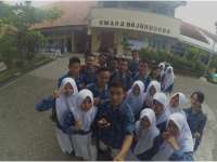 Tanggapan Para Siswa Tentang Pengumuman Hasil UN Melalui Web Sekolah