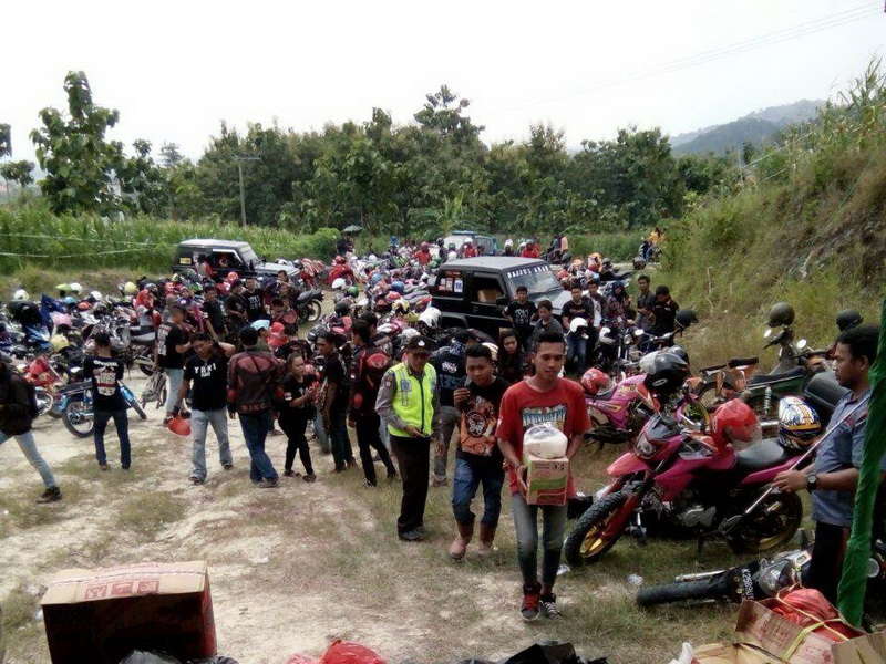 Situs Watu Gandul Dibanjiri Wisatawan