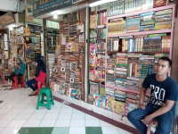 Berburu Buku di Shopping Center Yogyakarta