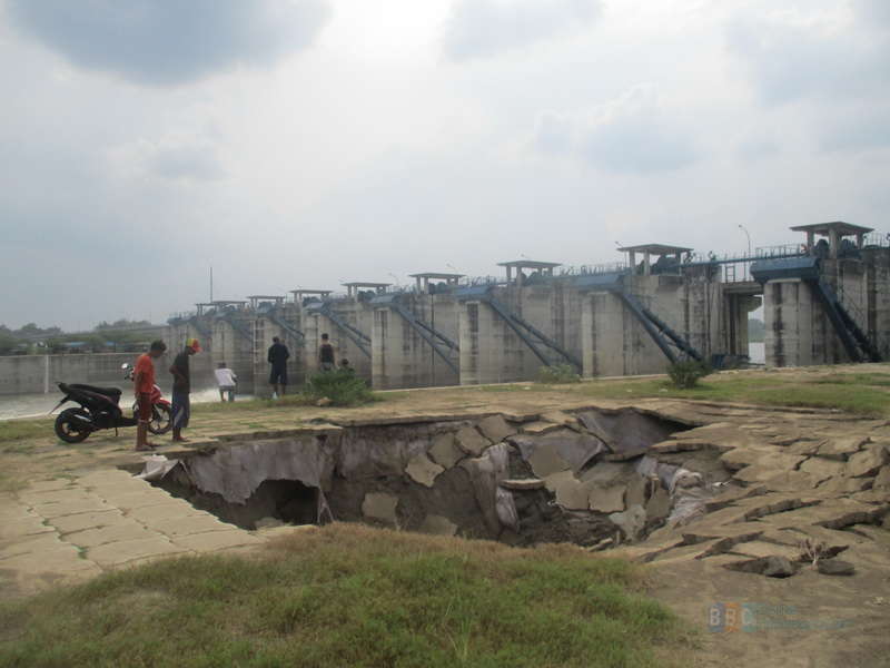 Bendung Gerak Mulai Rapuh