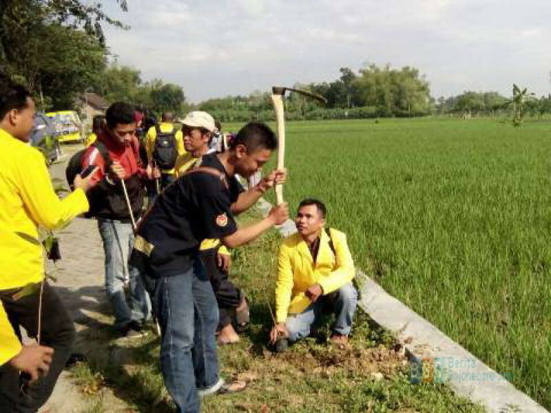 BEM Unigoro Lakukan Aksi Tanam Pohon