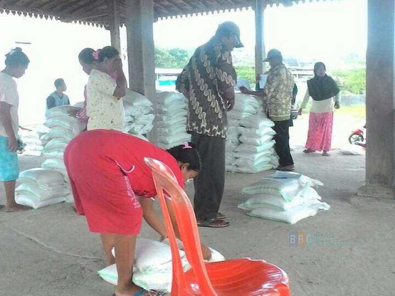Beras Kompensasi Lapangan Banyuurip Berwarna Kuning dan Berkutu