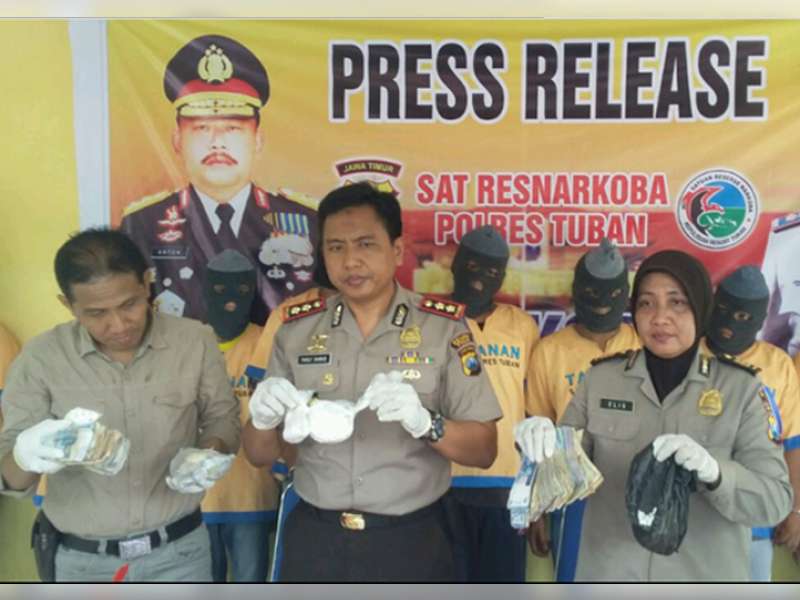 Dalam Sebulan, Polres Tuban Ringkus 9 Pengedar Pil Koplo