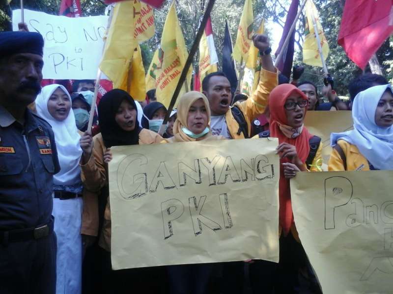 Demo Anti Komunis Gaya Baru