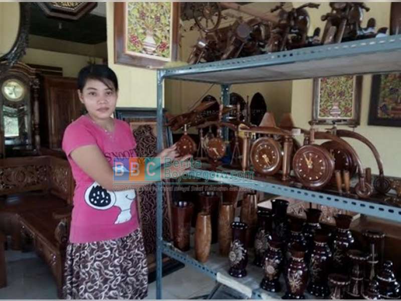 Penjualan Kerajinan Bubut Jati Kasiman Meningkat