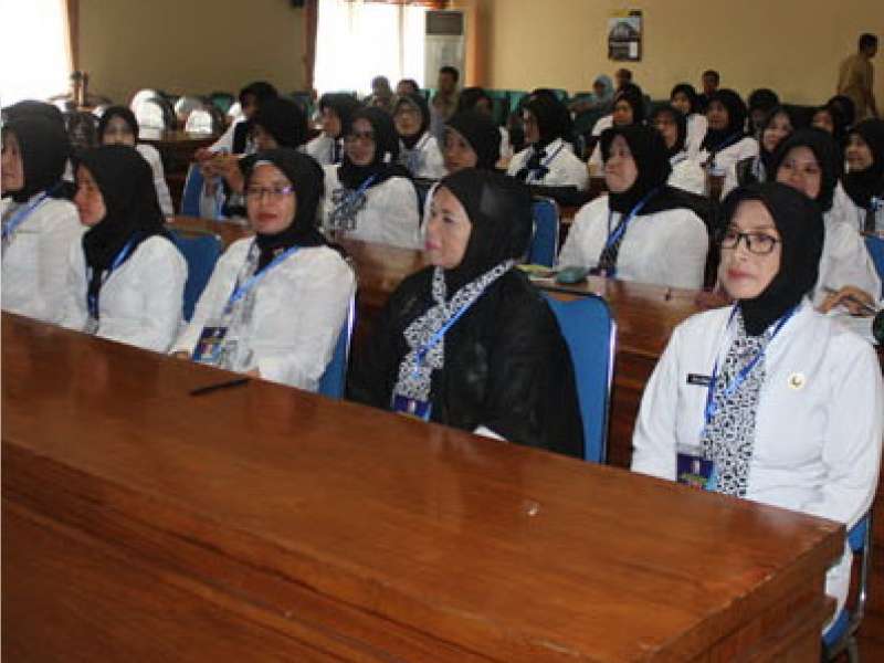 40 Bidan PNS Ikuti Diklat Bidan Ahli di Dander
