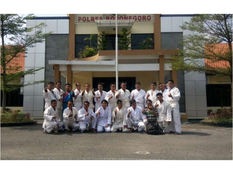97 Angota Polres Bojonegoro Ikuti Ujian Beladiri Kenaikan Pangkat