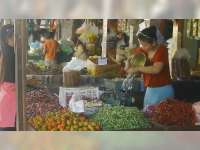 Harga Bahan Pokok di Pasar Tradisional Turun