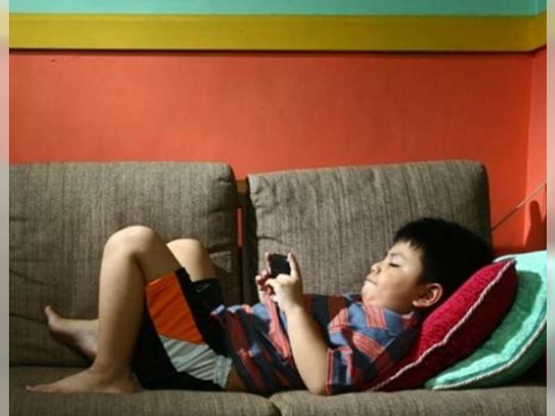 Menjadi Orang Tua di Era Darurat Gadget