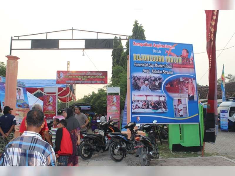 Pemkab Buka Pameran dan Pelayanan Publik di Kepohbaru