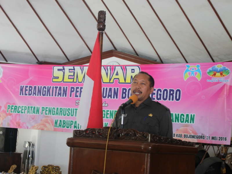 Sekda Minta Kaum Perempuan Tingkatkan Peran di Masyarakat