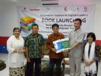 Buku Tunjuk Ajar Bahasa Inggris Dilaunching