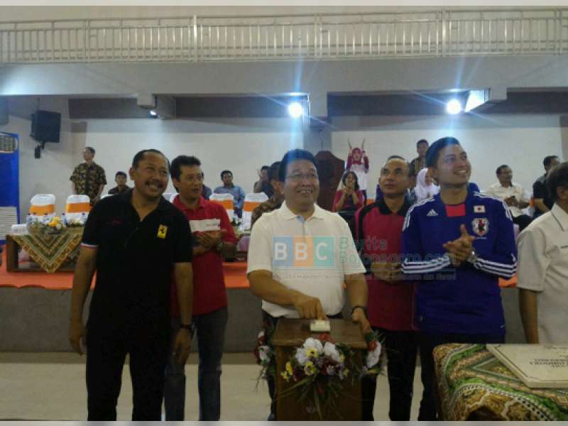 Bupati Suyoto Resmikan GOR Kabupaten Bojonegoro
