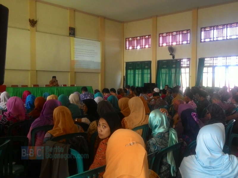 Kemenag Bekali Guru Madarasah Wawasan Perlindungan Anak