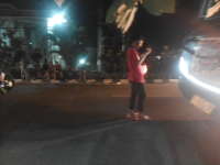 Cerita Anak-anak Pemburu Telolet di Bojonegoro