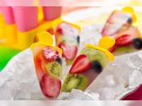 Es Krim Loli Buah untuk Buka Puasa Pertama