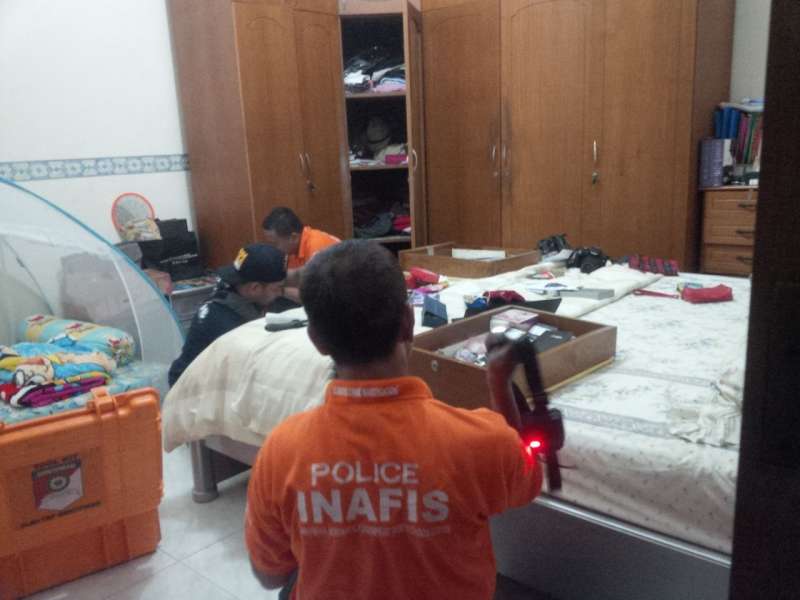 Maling Satroni Perumahan Perak, Uang Rp200 Juta Amblas