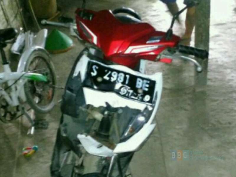 Akibat Kurang Sabar Saat Menyalip, Megra Pro Hajar Beat