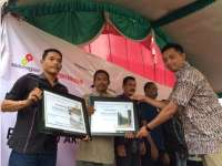 EMCL Serah Terimakan Program Kemitraan Pemberdayaan Masyarakat