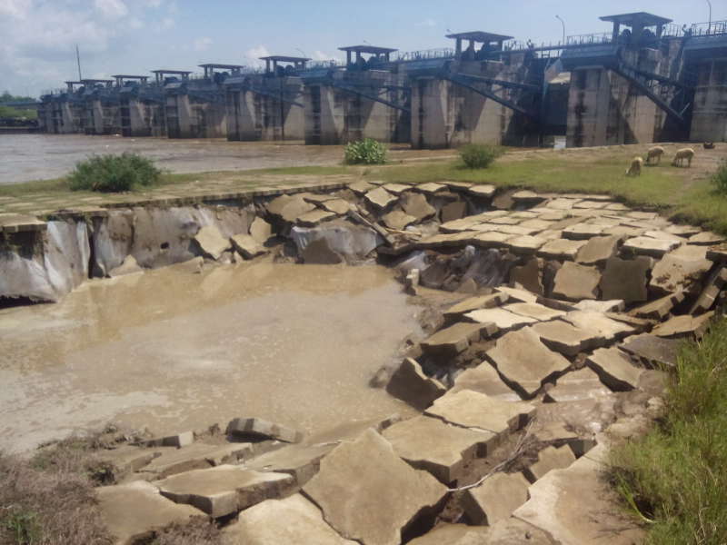 Kerusakan Bendung Gerak Semakin Parah