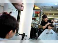 Salon Rambut Mulai Dibanjiri Pelanggan