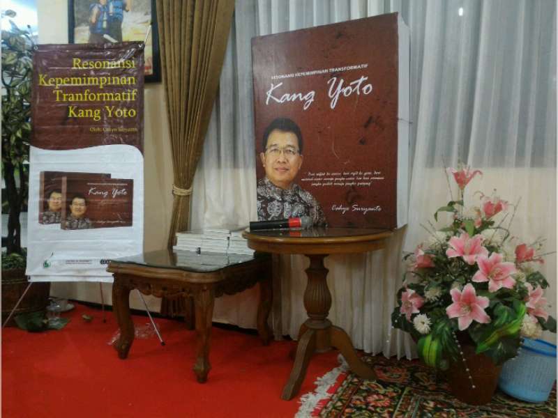 Buku Kepemimpinan Kang Yoto Dibedah di Rumah Dinas