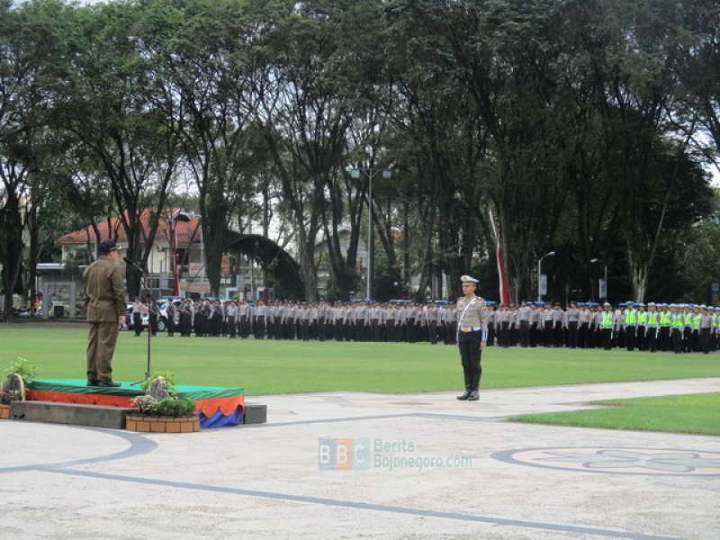 Polres Lakukan Gelar Pasukan Pengamanan Arus Mudik di Alun-Alun
