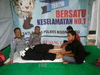 Pijat Gratis Untuk Pemudik yang Mampir di Rest Area