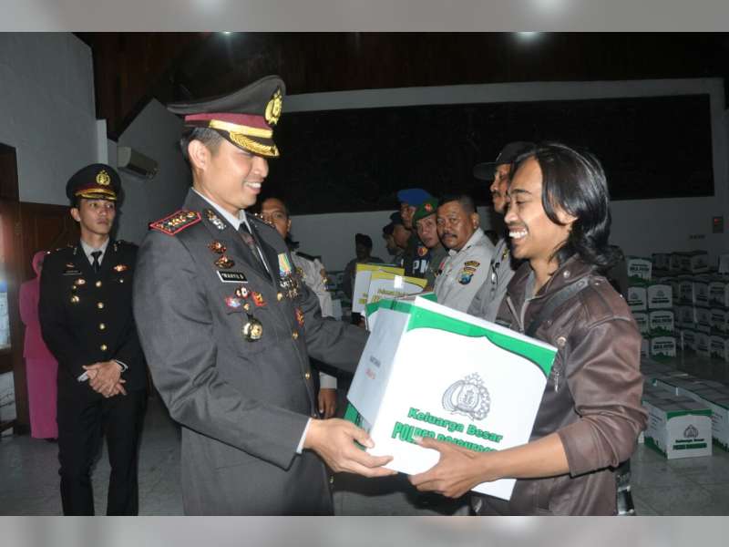 Mulai Takjil Setiap Hari Hingga Ribuan Parsel Telah Dibagikan