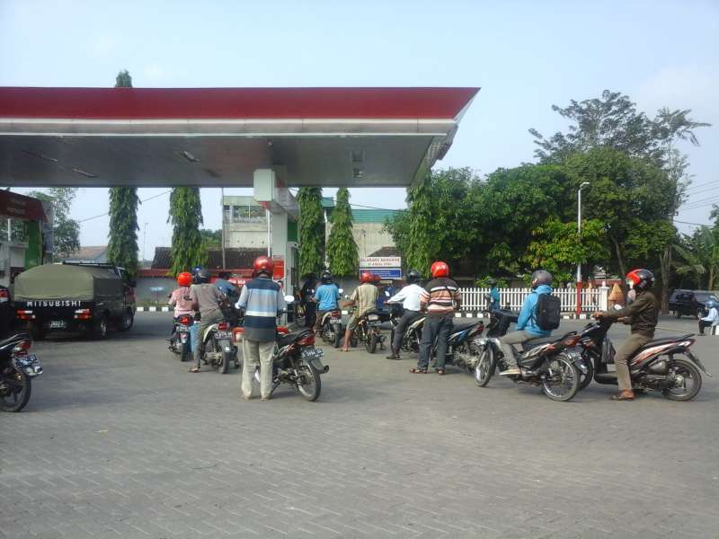 Jelang Lebaran Konsumsi Premium di SPBU Meningkat