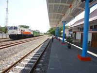 Lebaran, Warga Harus Hati-Hati Melintasi Rel KA Tak Berpalang Pintu