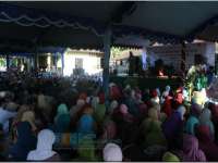 Kiai Anwar Zahid Isi Ceramah dalam Acara Sinau Bareng Mensesneg di Tambakrejo