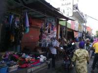 Lebaran, Jalan Raya Depan Pasar Tobo Sering Macet