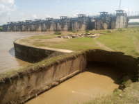 Rusak Di Sana Sini, Keelokan Bendung Gerak pun Pudar