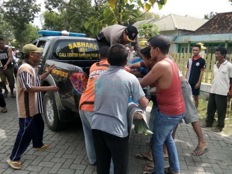Terganggu Asap Tebal, Satu Pengendara Motor Tewas Usai Tabrak Minibus
