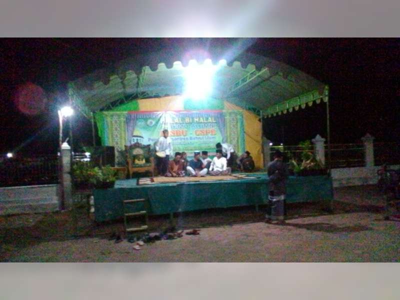 Santri Bahrul Ulum Jombang Adakan Baksos dan Temu Alumni