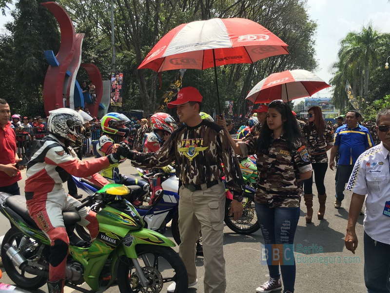 Kapolres Buka Road Race di Alun-Alun Kota Bojonegoro